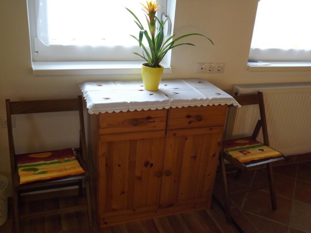 Nagybajcsi Koertefa Vendeghaz Apartment Room photo